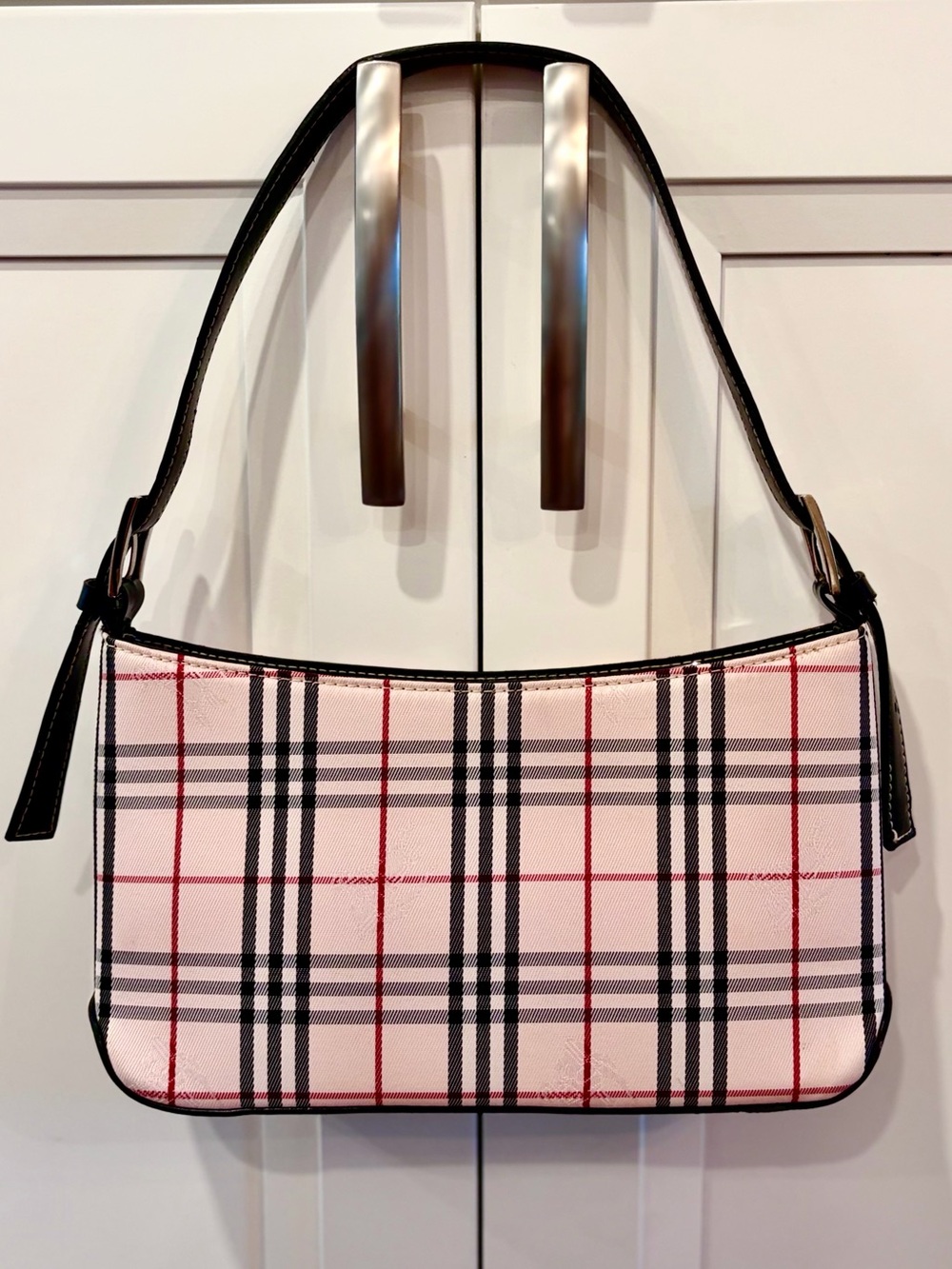 NEW! 💗 LIMITED EDITION Burberry Hand Bag - Picture 3 of 14